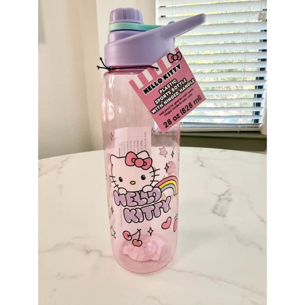 Hello Kitty Water Bottle NEW